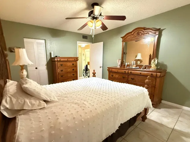 Unit 306 photo 5
