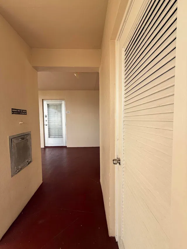  Unit 306 photo 16