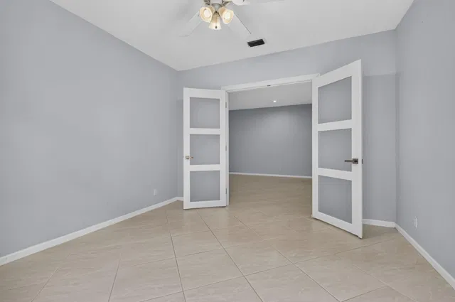 Unit Apt 1 photo 25