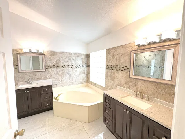 Residence photo 14