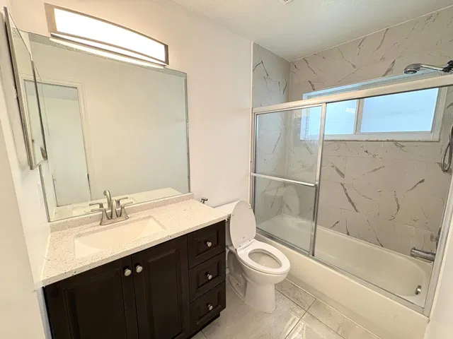 Residence photo 18