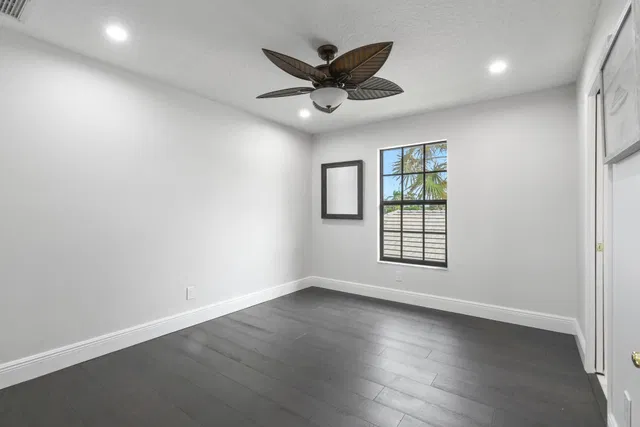 Jupiter River Estates Residence photo 37