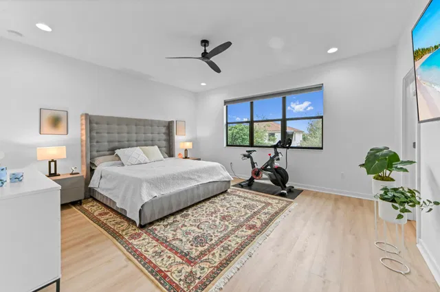Residence photo 28
