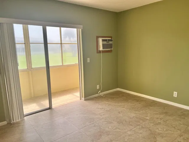  Residence photo 19