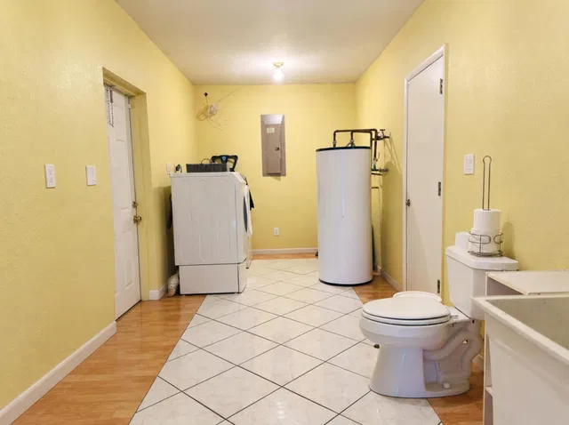Residence photo 12