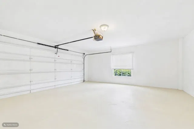 Residence photo 22
