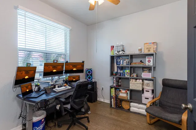 Residence photo 23
