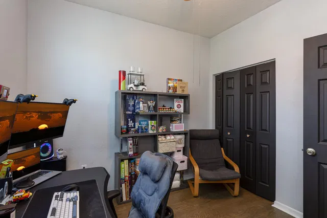 Residence photo 24