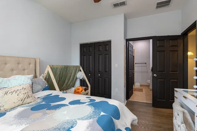 Residence photo 26