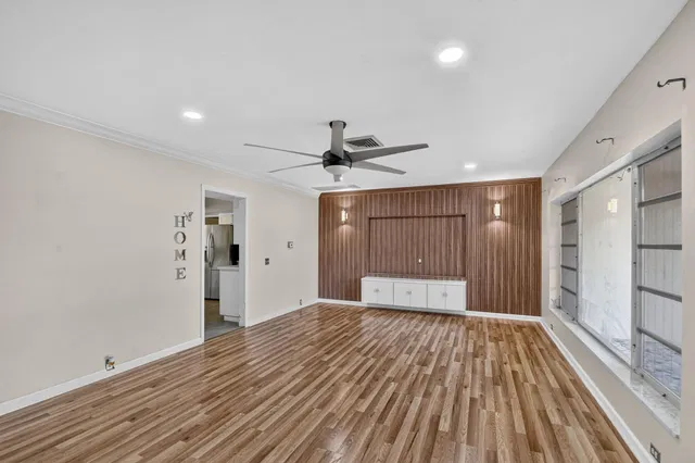 Residence photo 14