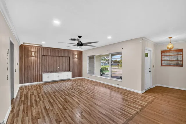  Residence photo 15