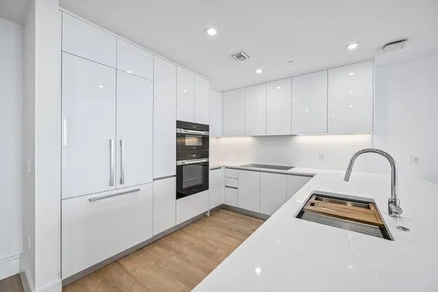 Nautilus 220 Unit 1913 photo 9