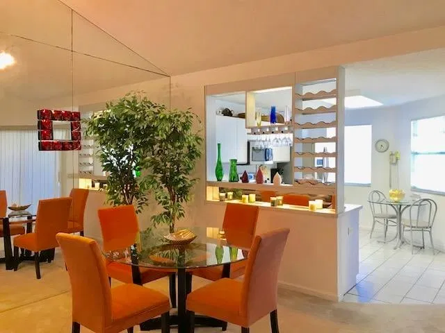 Residence photo 2