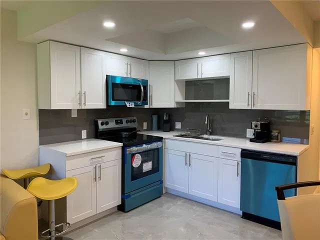 Residence photo 2