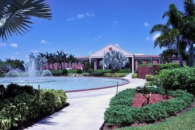 Residence photo 16