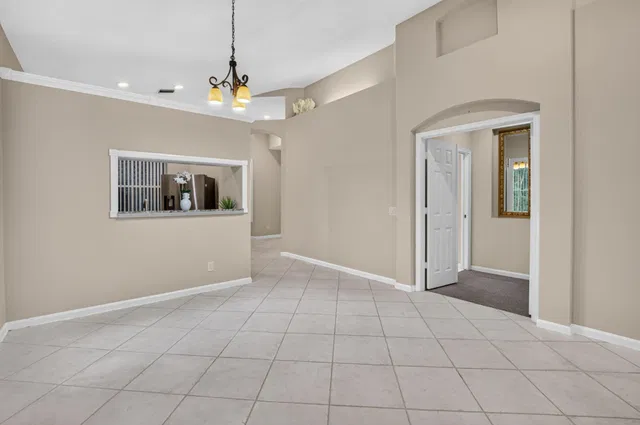  Residence photo 17
