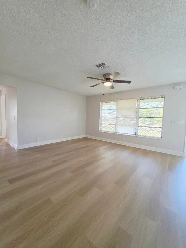 Residence photo 14