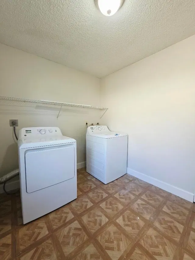 Residence photo 17
