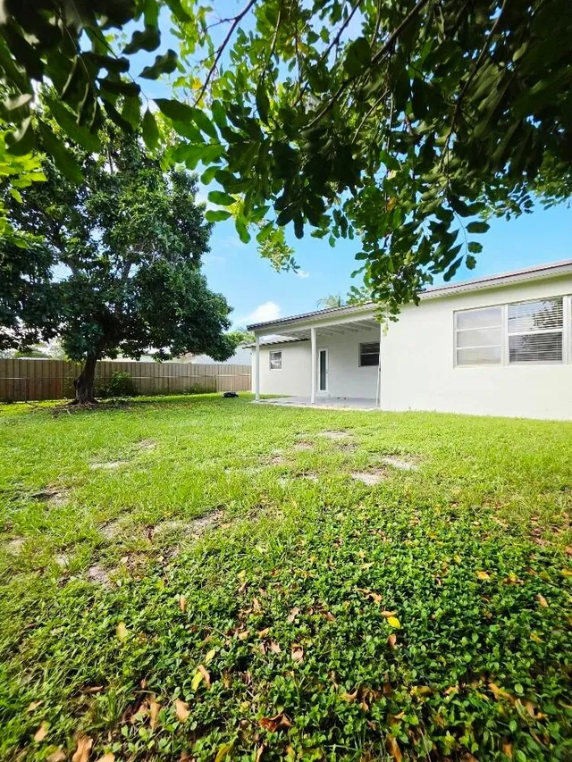Residence photo 20