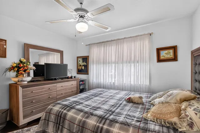  Residence photo 11