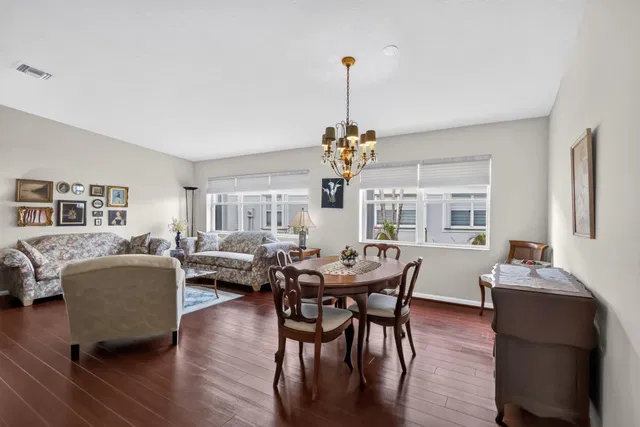  Residence photo 18