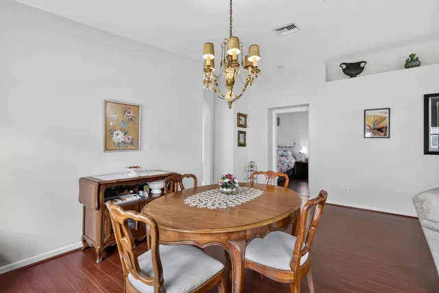  Residence photo 19