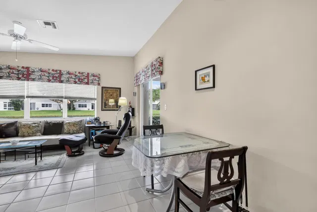  Residence photo 20
