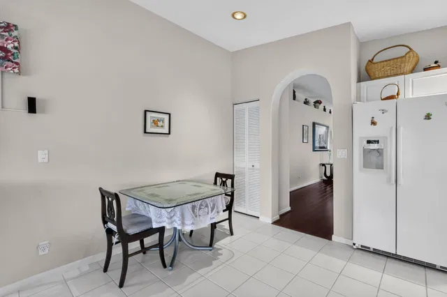  Residence photo 24