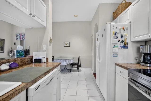  Residence photo 30