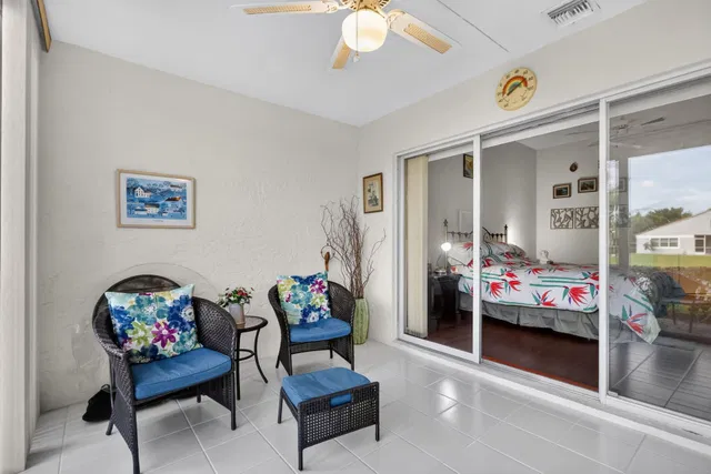  Residence photo 32