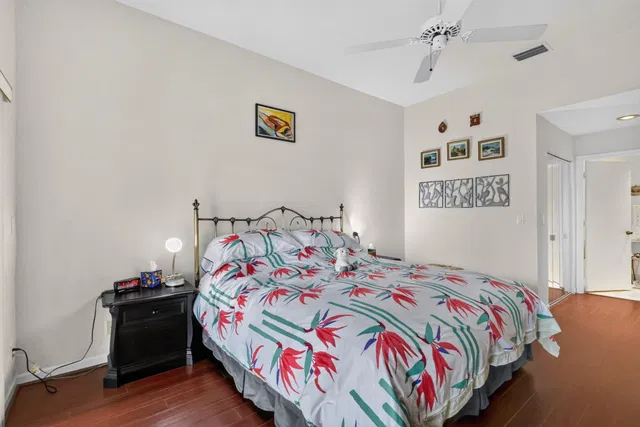  Residence photo 36