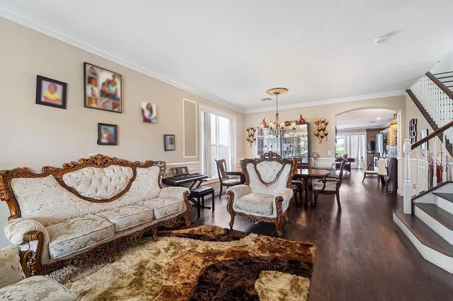  Residence photo 9
