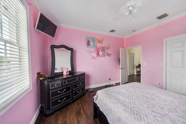 Residence photo 17