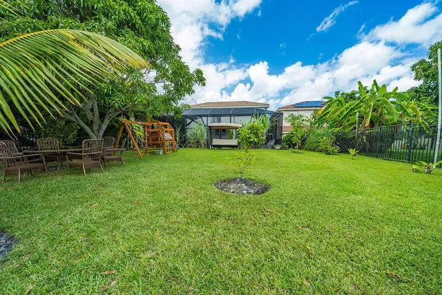  Residence photo 35