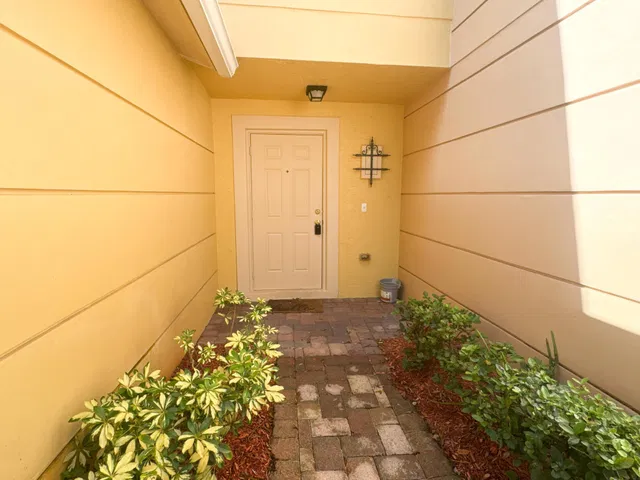 Residence photo 5
