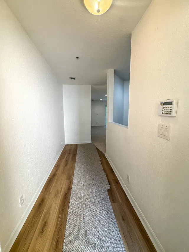 Residence photo 6