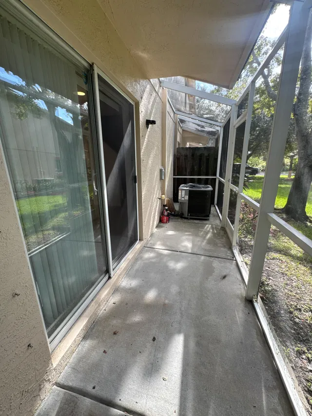 Residence photo 31