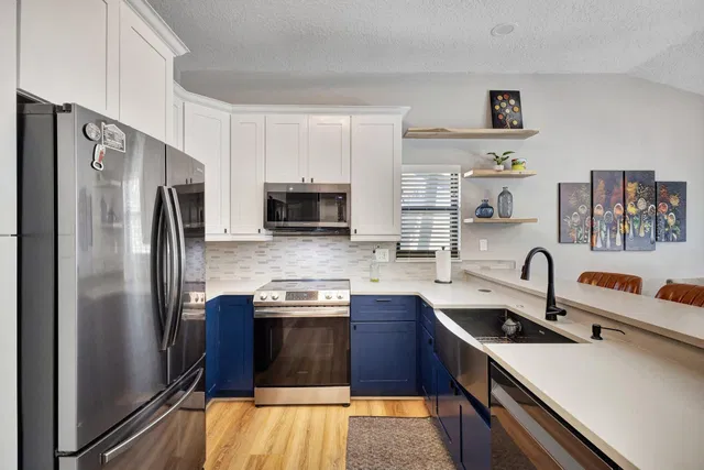 Residence photo 4
