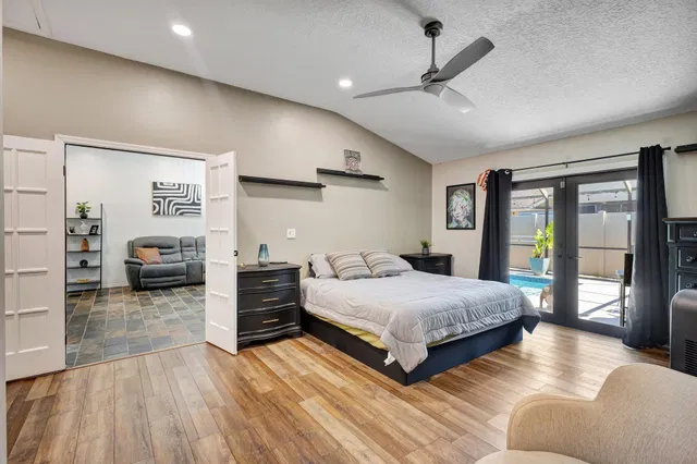 Residence photo 15