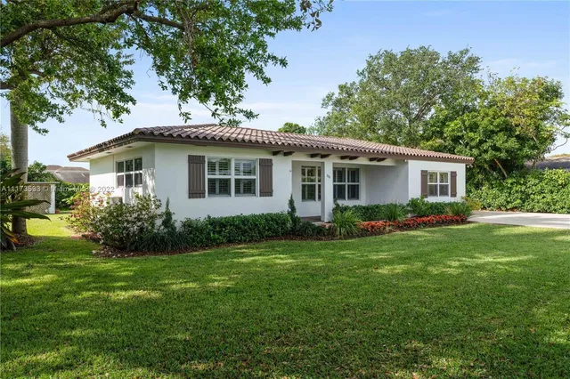 Residence photo 3