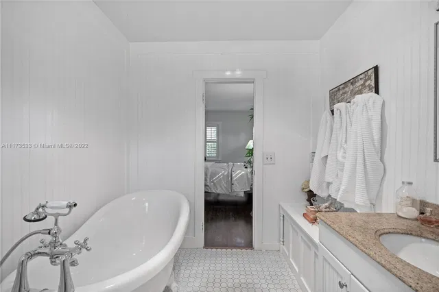 Residence photo 32
