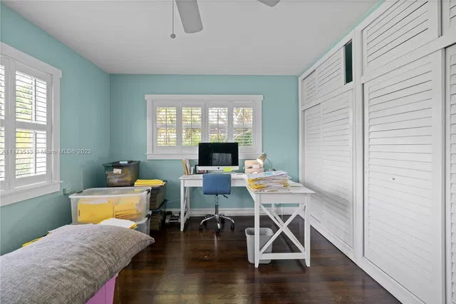 Residence photo 43