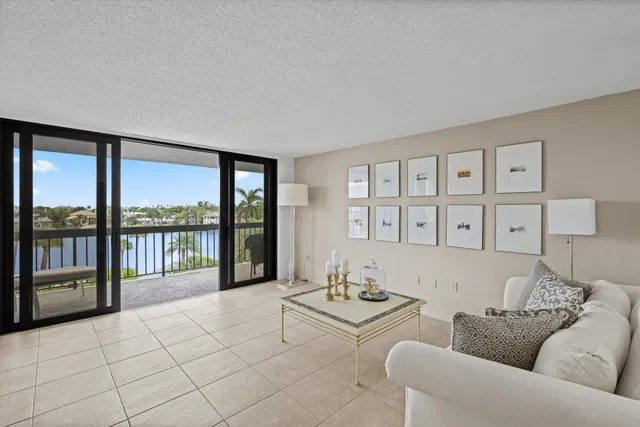 Downtown Delray Beach Unit PH-5 photo 8