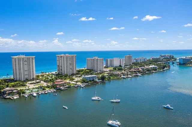 600 S Ocean Boca Unit 302 photo 20