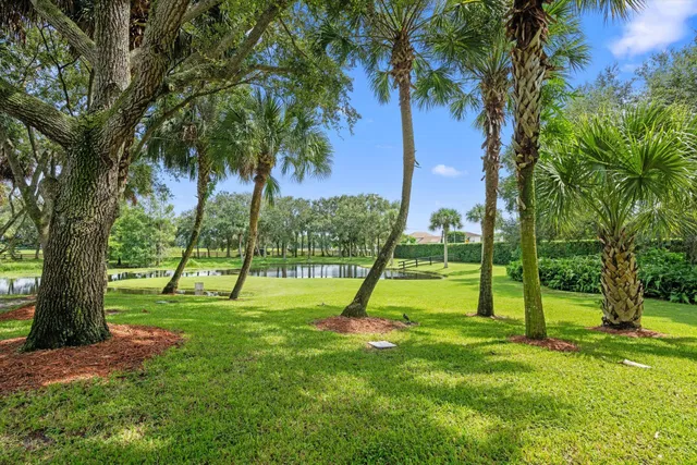 Palm Beach Point East Residence photo 9