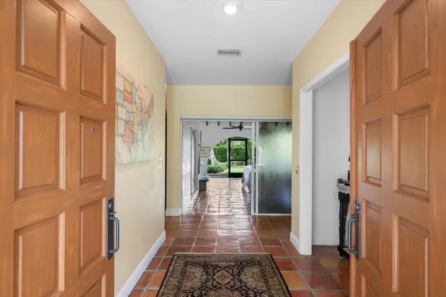 Palm Beach Point East Residence photo 12