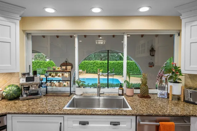 Palm Beach Point East Residence photo 20