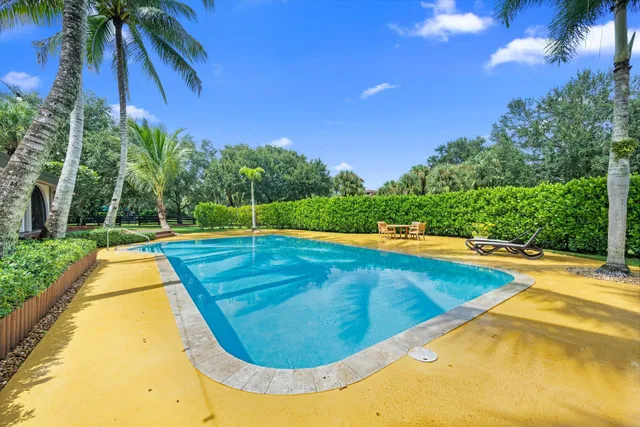 Palm Beach Point East Residence photo 43