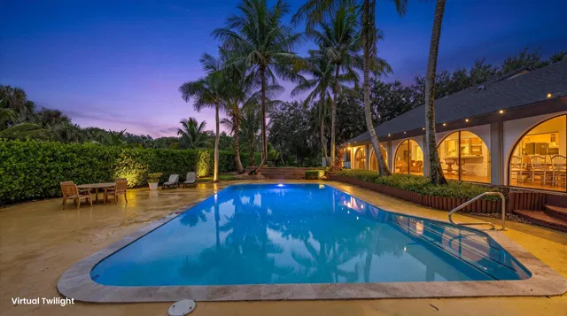 Palm Beach Point East Residence photo 48