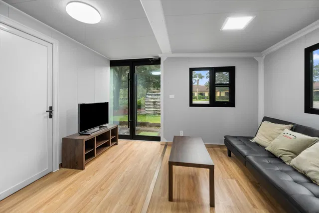 Palm Beach Point East Residence photo 87